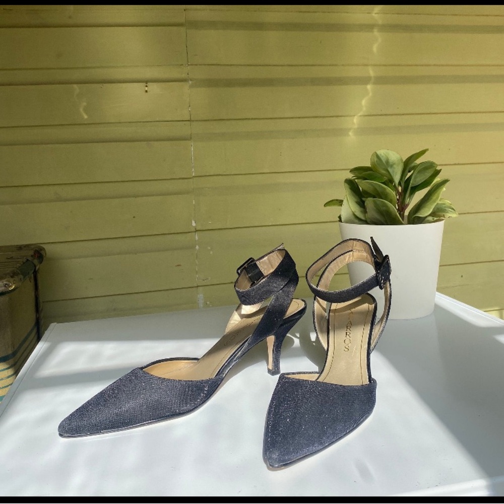 Vintage glitter low heel pointed toe caparros heels with ankle straps